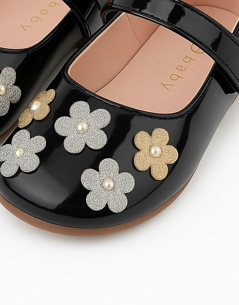 Black Daisy Ballerina